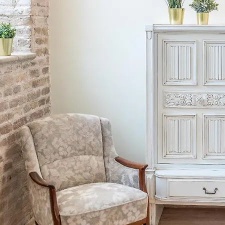 Апартаменти Classic One-bedroom Вільнюс
