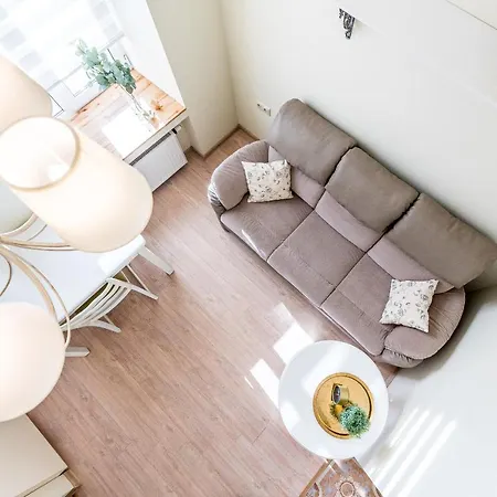 Апартаменти Classic One-bedroom *