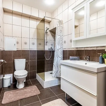 Classic One-bedroom *